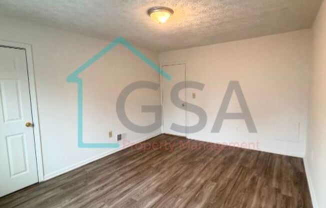 2 beds, 1.5 baths, 975 sqft, $950, Unit Cliffwood Terrace-4302-2B