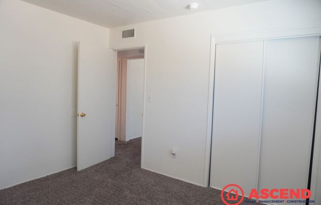 2 beds, 1 bath, 668 sqft, $1,150, Unit C