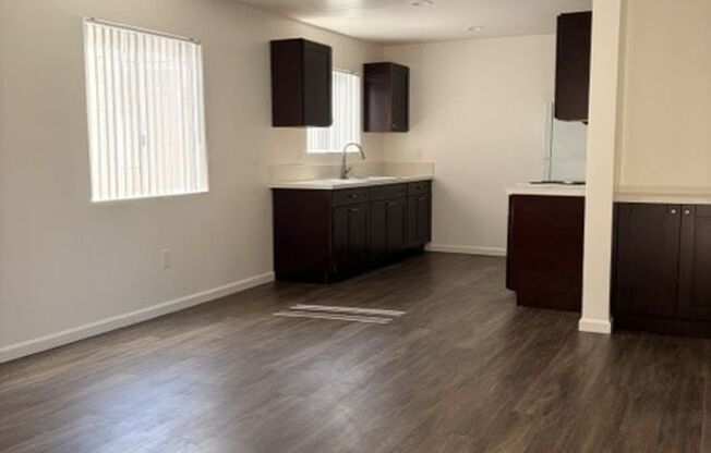 2 beds, 1 bath, 775 sqft, $2,195, Unit 065