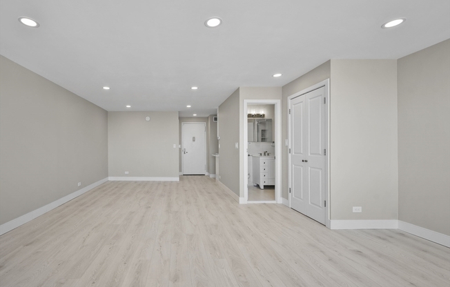 Studio, 1 bath, 590 sqft, $3,500, Unit 18M