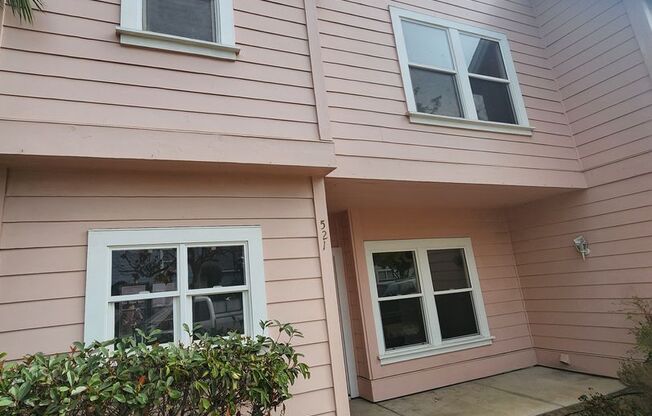 Darling 4 bed, 2 bath Townhouse in Nipomo