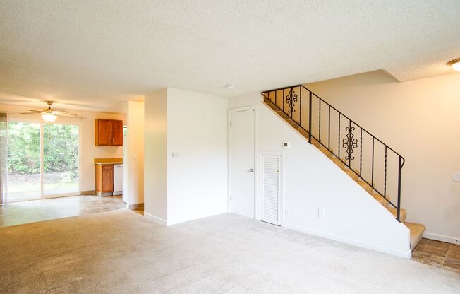 3595 CEDAR OAK DR