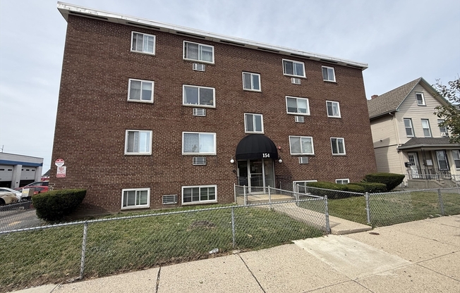 154 MAIN ST