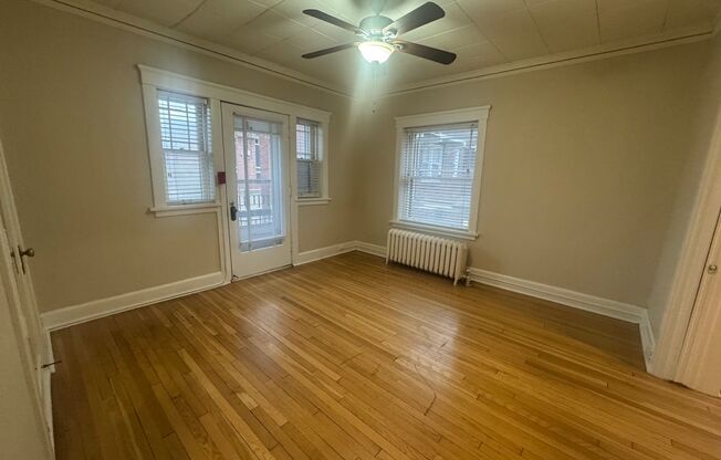 Dewey Apartments (3301 Dewey Ave.)