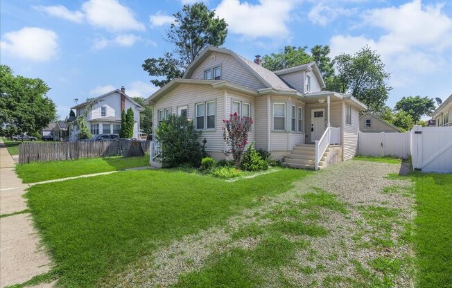 545 NASSAU AVE