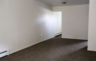 1 bed, 1 bath, 634 sqft, $690, Unit LeParc-121