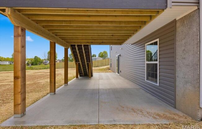 3 beds, 3 baths, 1,323 sqft, $2,400, Unit Rivers Edge Dr - 179