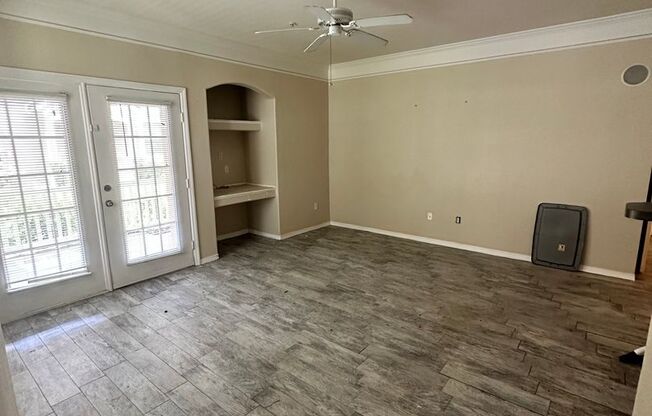 Beautiful 2 Bedroom 2 Bath Condo in the Hamptons at Metro West