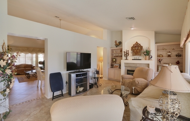 2 beds, 2 baths, $2,595