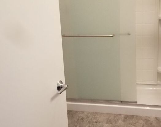 1 bed, 1 bath, 875 sqft, $1,490, Unit 303