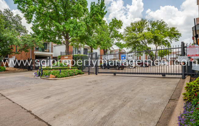 5100 Verde Valley Ln