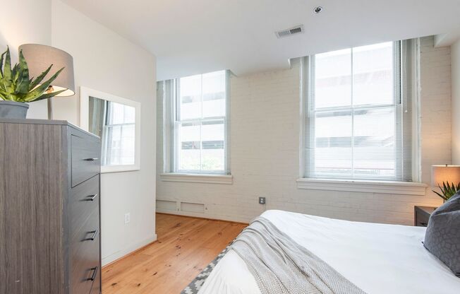 1 bed, 1 bath, 715 sqft, $1,795, Unit #601