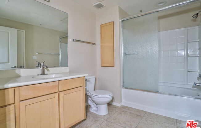 6400 Crescent Park E Apt 109