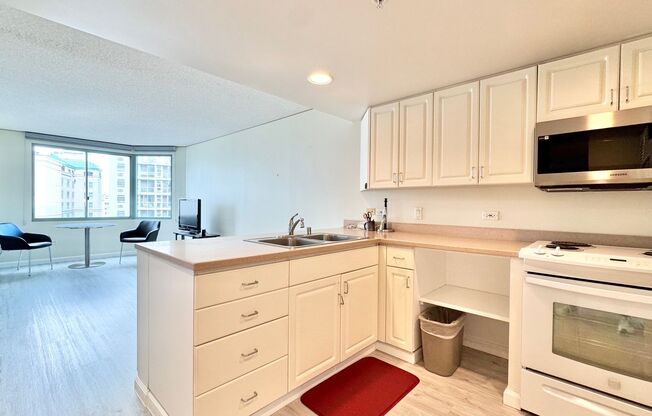 2 BEDROOM SENIOR LIVING FACILITY - ONE KALAKAUA