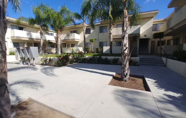2 beds, 2 baths, 925 sqft, $2,450, Unit 29