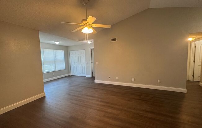 Spacious third floor unit located in the gated community of Venetian place