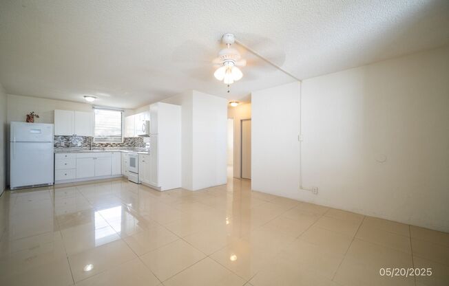 $2,100 / 2br - 700ft2 -| 2bd/1ba Renovated Condominium In Kunia Palms