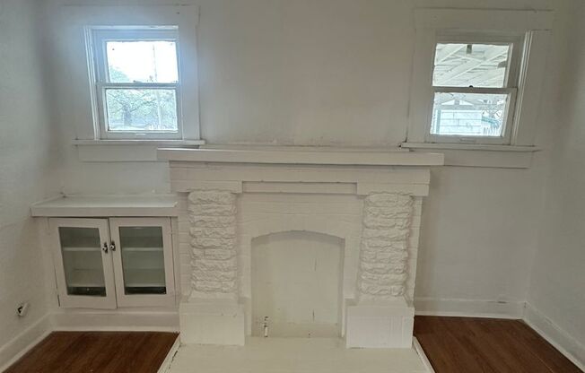 Cute 2 bed 1 bath Home