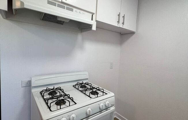 1 bed, 1 bath, 525 sqft, $1,795