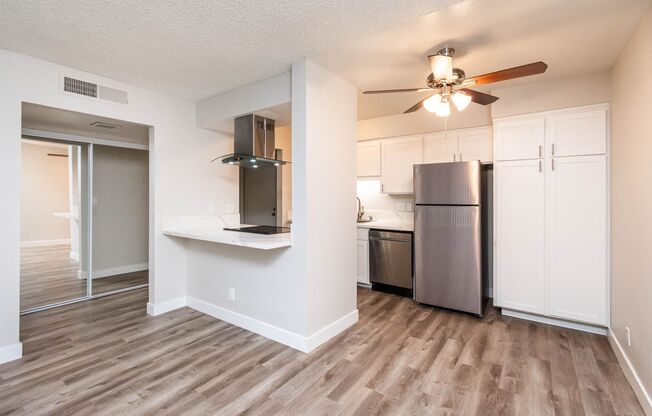 Capitol Manor Apartments