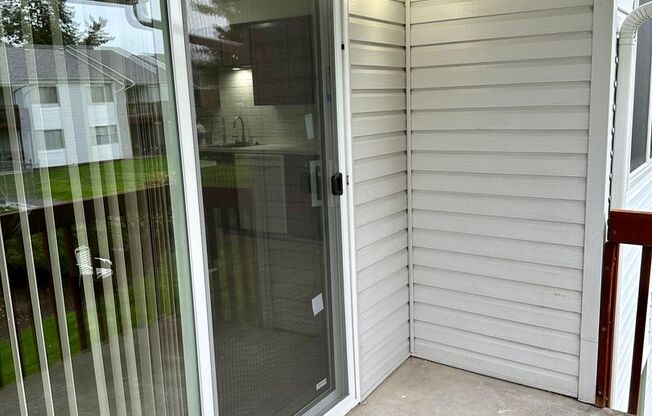 1 bed, 1 bath, 680 sqft, $1,195, Unit 0036