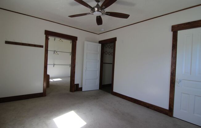 2 beds, 1 bath, $1,395