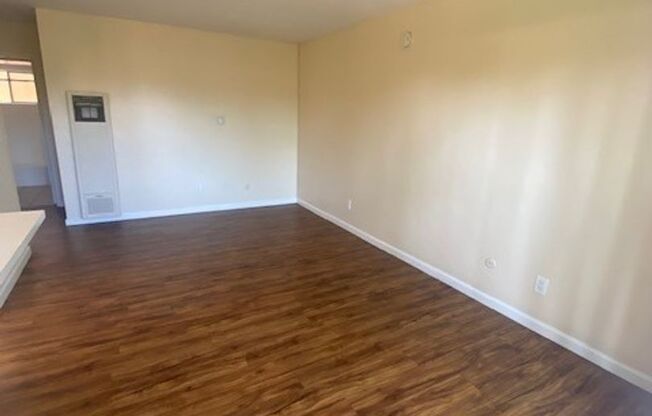 1 bed, 1 bath, 497 sqft, $1,995, Unit 4201-110