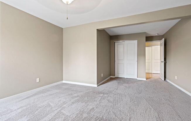 2 beds, 1 bath, 863 sqft, $1,690, Unit 307