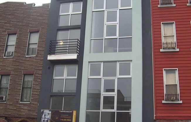 42 SCHOLES ST