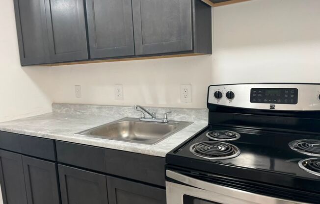 2 beds, 1 bath, 750 sqft, $1,775, Unit 5300-26