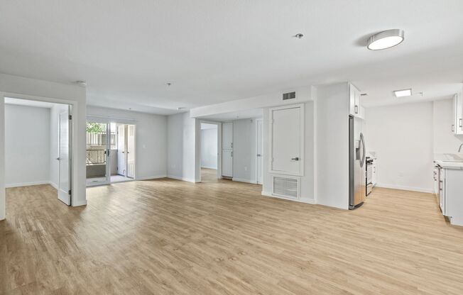 2 beds, 2 baths, 1,100 sqft, $2,799, Unit 401 R