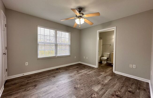 2 beds, 2.5 baths, 1,165 sqft, $1,705, Unit #  907