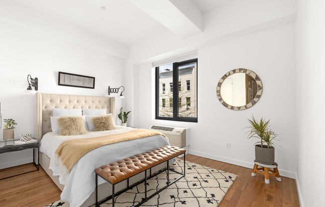 122 W ST