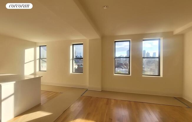 3 beds, 3 baths, $14,000, Unit PHD