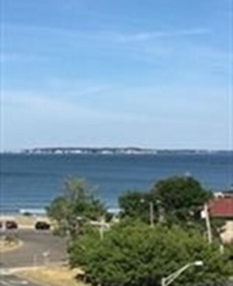 1 bed, 1 bath, 700 sqft, $2,350, Unit 409