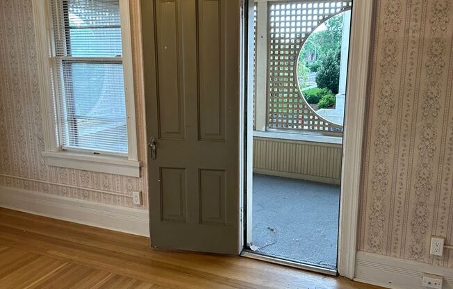 1 bed, 1 bath, 495 sqft, $1,270, Unit 202