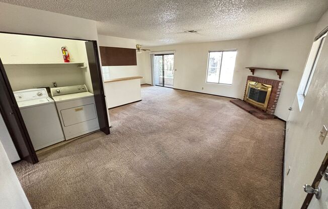 2 beds, 2 baths, $1,300, Unit # #C 11