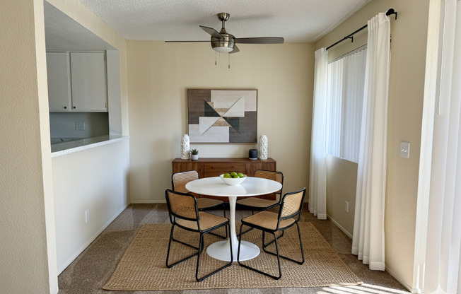 1 bed, 1 bath, 691 sqft, $2,050, Unit 52