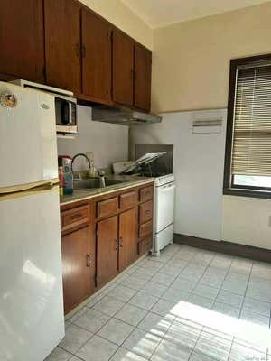 1 bed, 1 bath, $1,950