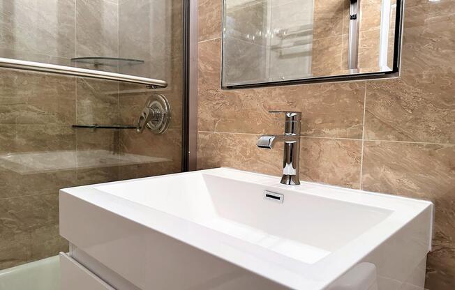 2 beds, 1 bath, 600 sqft, $5,999, Unit 8-B
