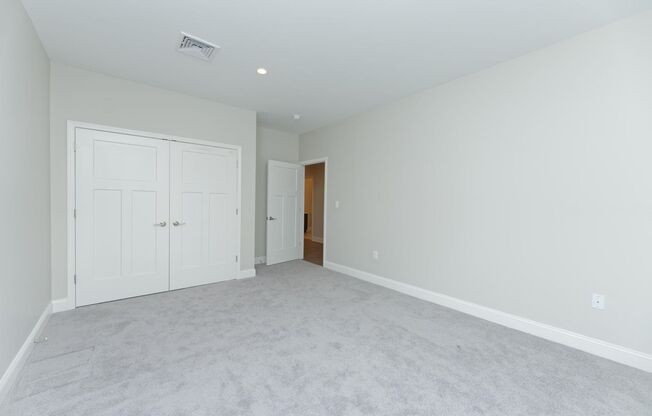 1 bed, 1 bath, 841 sqft, $1,600, Unit 401