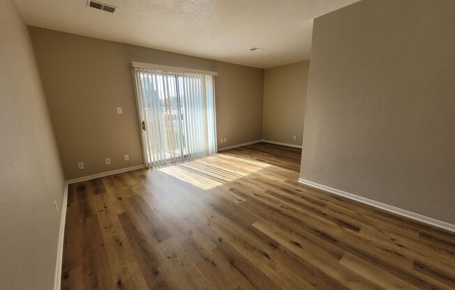 1 bed, 1 bath, $749, Unit 815-11