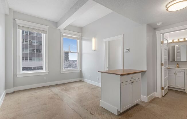 1 bed, 1 bath, 404 sqft, $1,299, Unit Unit 208