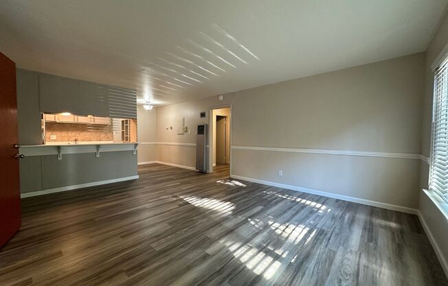 2 beds, 1 bath, $1,875, Unit 01