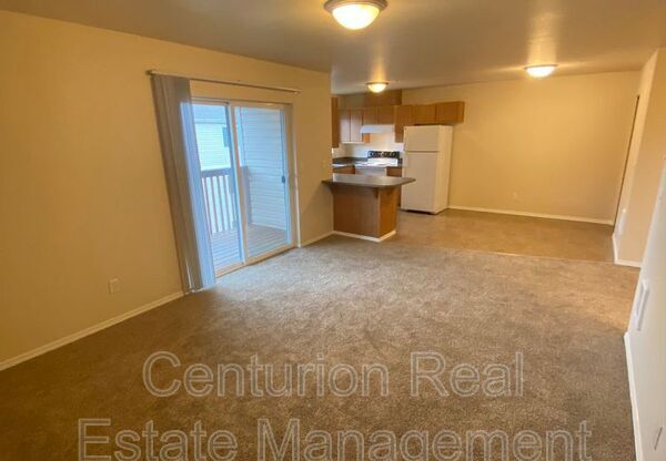 2 beds, 2 baths, 994 sqft, $1,495