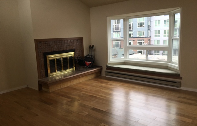 2 beds, 2 baths, $3,100