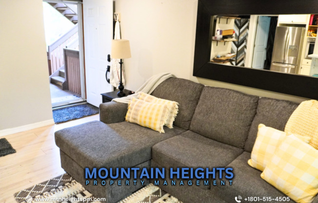 6841 S COUNTRYWOODS CIR