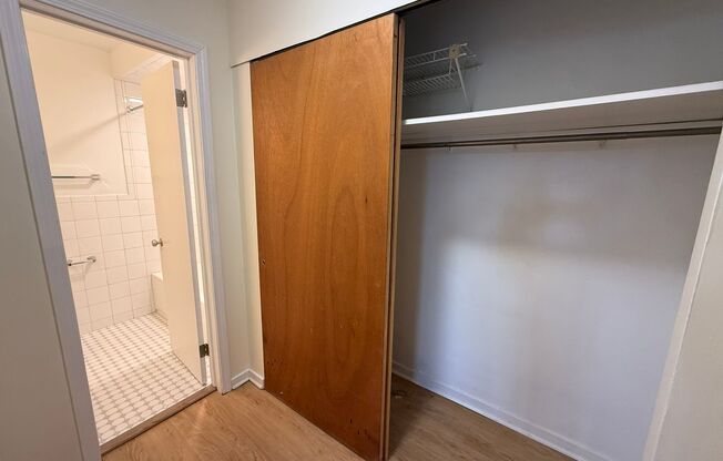 Studio, 1 bath, 487 sqft, $1,250, Unit Fifth 102
