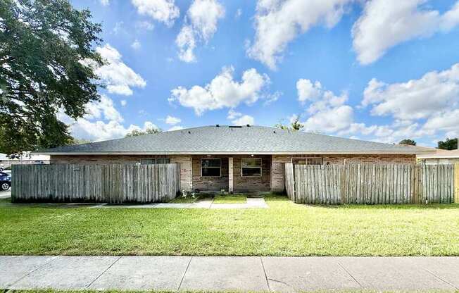 3202 BLOOMINGDALE VILLA CT