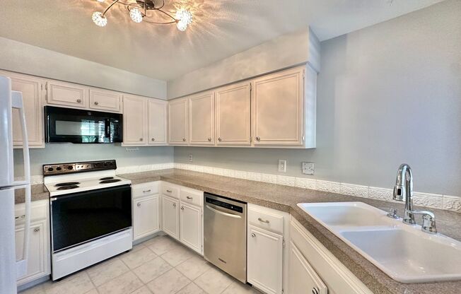 $500 Off First Months Rent for this Beautiful Ready for Move In Condo!